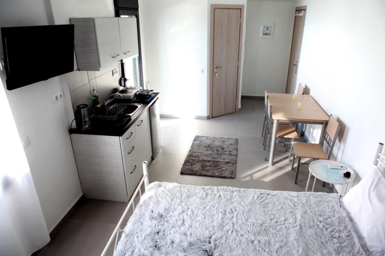 Bebas Apartments Nea Karvali Eksteriør bilde